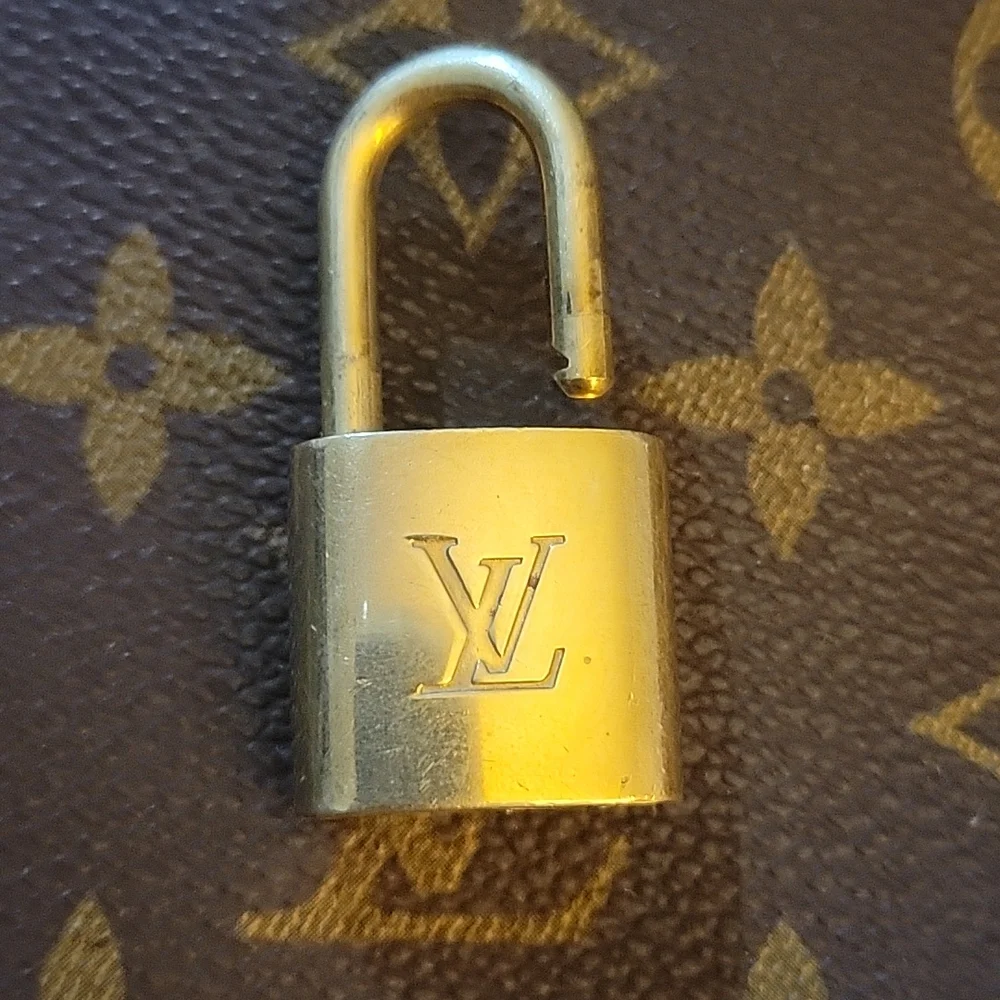 AUTHENTIC VINTAGE LOUIS VUITTON PADLOCK #313 - Picture 1 of 4